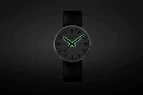 Mondaine Mini Giant BackLight Watch 35 mm - Image 3